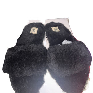 UGG WOMEN’S Fluff Genuine Sheep Fur Slipper SIZE 10